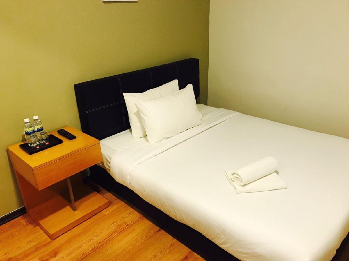 Gem Hotel Nusa Sentral Nusajaya Джохор-Бару Экстерьер фото