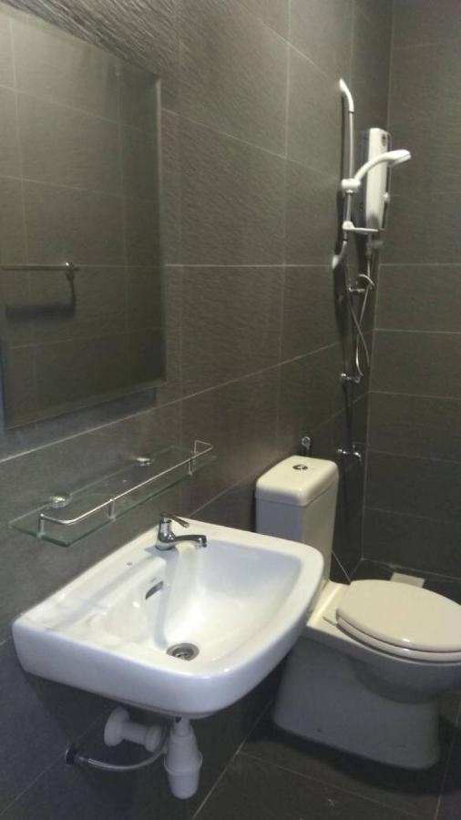 Gem Hotel Nusa Sentral Nusajaya Джохор-Бару Экстерьер фото